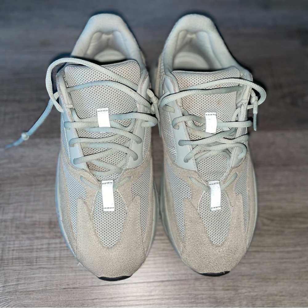 Yeezy wave runner 700 salt